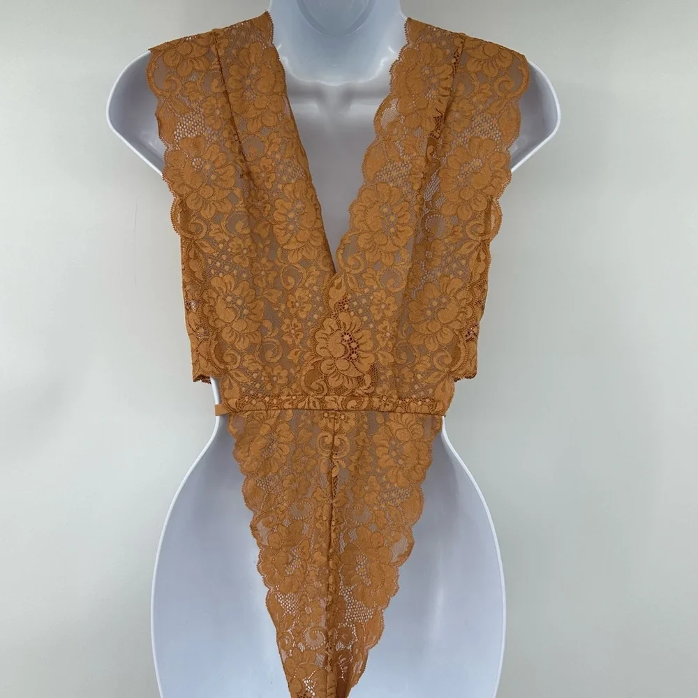 We are Hah Cut to the Chase Lace Bodysuit Brown Sugar Medium New with Tags